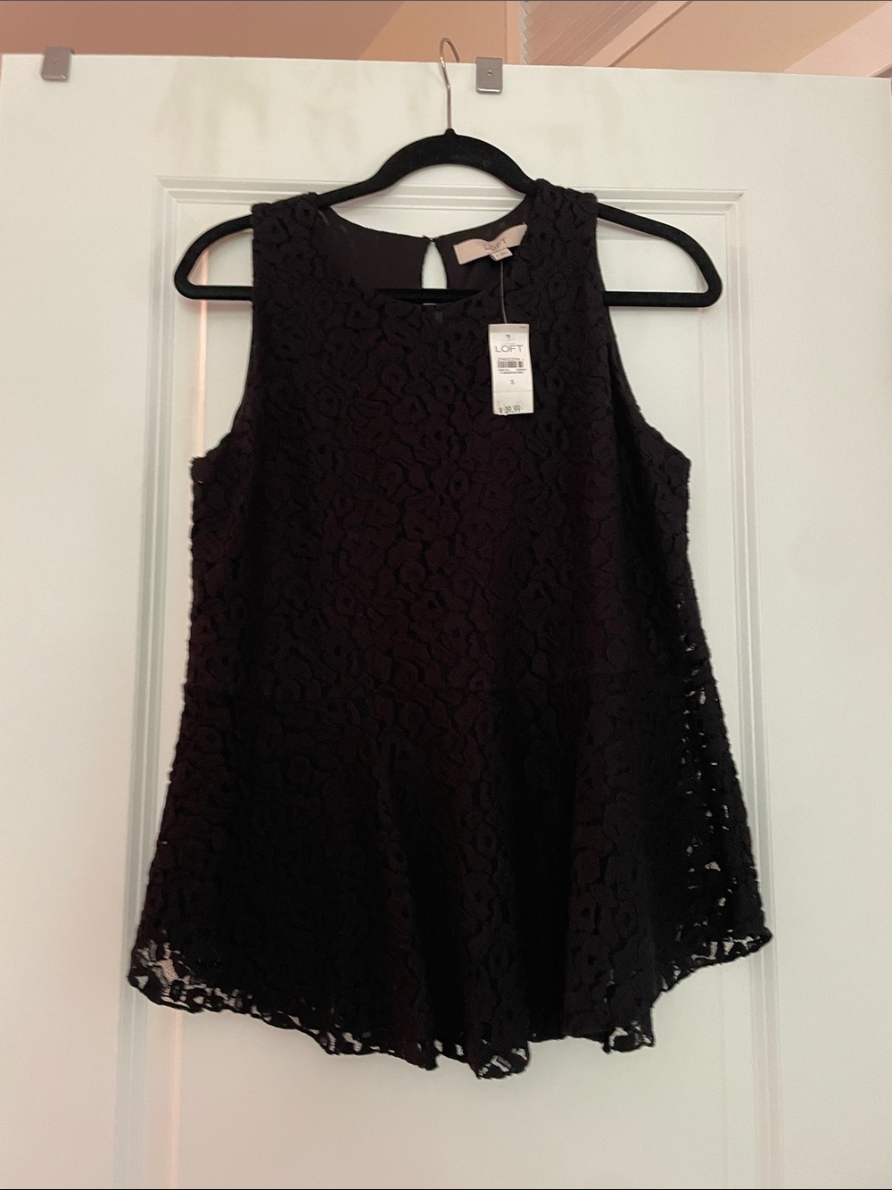 LOFT Black Floral Lace Sleeveless A-Line Camisole